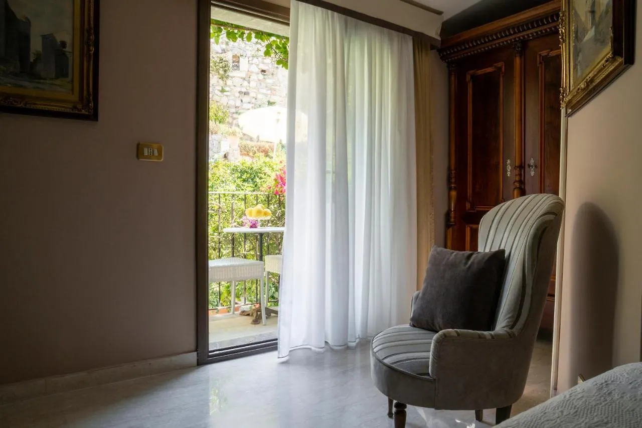 Hotel Villa Taormina 4*,  İtalya